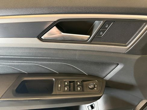 Used 2020 Volkswagen Atlas Cross Sport SEL w/ Cross Sport MDO Package image 21