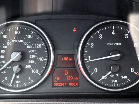 Used 2008 BMW 335i Convertible RWD image 29