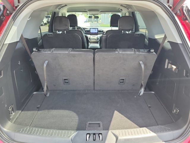Used 2022 Ford Explorer XLT w/ Equipment Group 202A RWD image 10