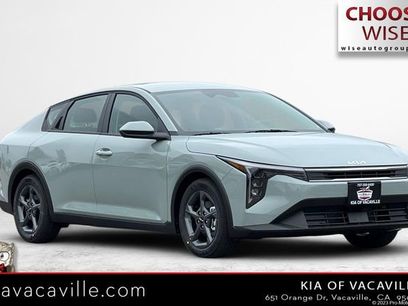 New 2026 Kia K4 LXS