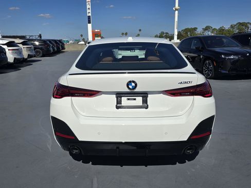 New 2026 BMW 430i 430i w/ M Sport Package image 3