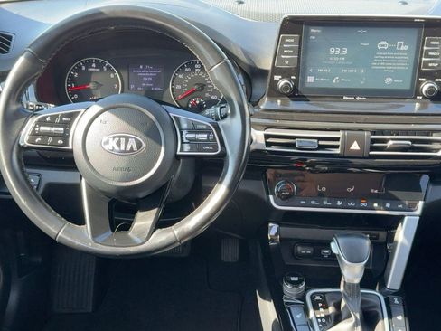 Used 2021 Kia Seltos EX image 27