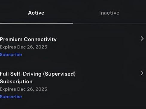 Used 2023 Tesla Model S Plaid image 5