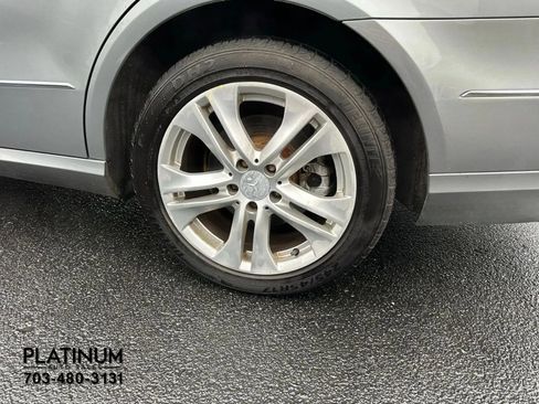 Used 2010 Mercedes-Benz E 350 4MATIC Sedan image 22