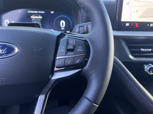 New 2026 Ford Explorer Platinum RWD image 9