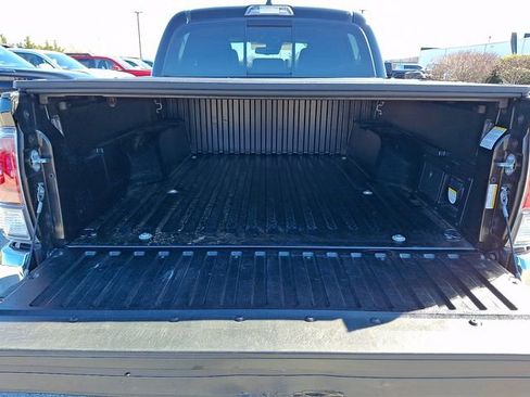 Used 2023 Toyota Tacoma TRD Off-Road image 28