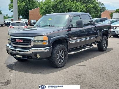 Used 2005 GMC Sierra 2500 SLT w/ Heavy-Duty Power Package