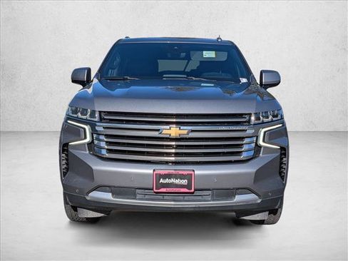 Used 2021 Chevrolet Suburban High Country w/ Premium Package image 2