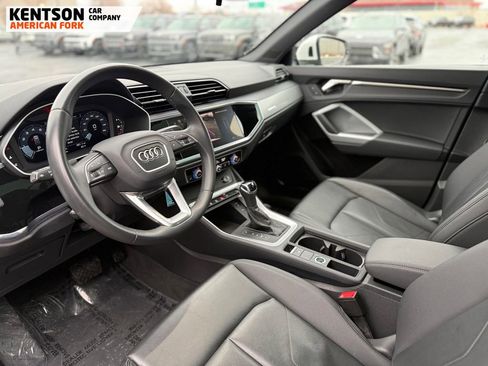 Used 2025 Audi Q3 2.0T Premium image 35