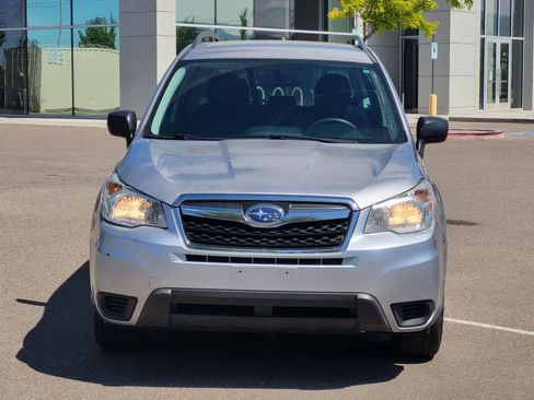 Used 2016 Subaru Forester 2.5i w/ Alloy Wheel Package AWD/4WD image 2