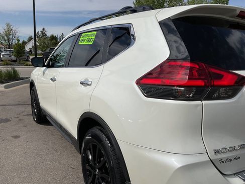 Used 2017 Nissan Rogue SV w/ Midnight Edition Package AWD/4WD image 5