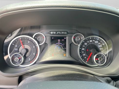 Used 2026 RAM 2500 Big Horn AWD/4WD image 20