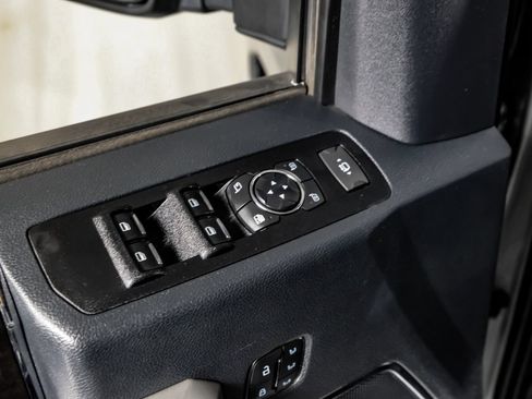 Used 2022 Ford F350 Lariat w/ Lariat Value Package AWD/4WD image 34