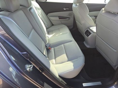 Used 2017 Acura TLX w/ Technology Package FWD image 13