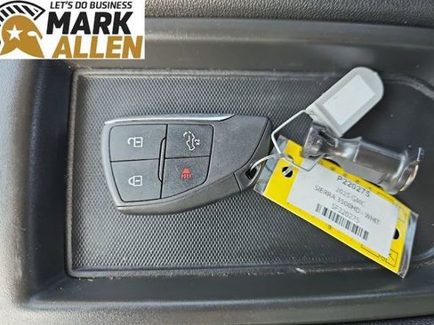 Used 2025 GMC Sierra 3500 Pro image 34