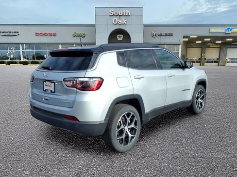 Certified 2024 Jeep Compass Limited AWD/4WD image 3
