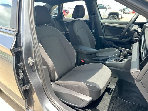 Used 2025 Volkswagen Jetta Sport FWD image 24