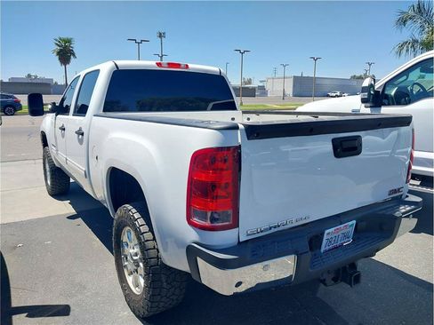 Used 2012 GMC Sierra 2500 SLE w/ SLE Preferred Package AWD/4WD image 7