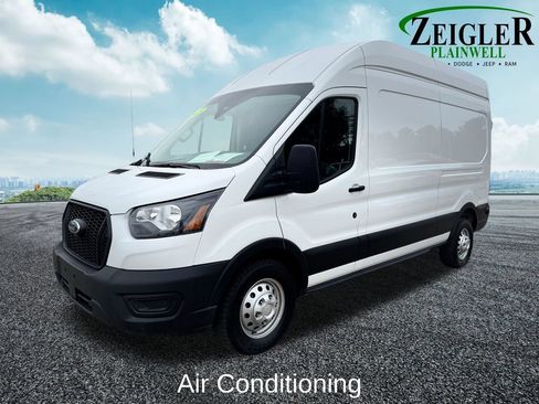 Used 2025 Ford Transit 250 148 High Roof AWD image 2