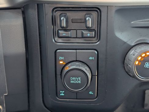 Used 2023 Ford F350 XLT w/ 360-Degree Camera Package image 26