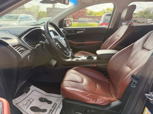 Used 2016 Ford Edge Titanium w/ Equipment Group 302A AWD/4WD image 15