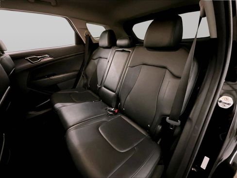 Used 2023 Kia Sportage EX image 25