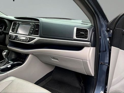 Used 2019 Toyota Highlander Limited Platinum w/ Protection Package #3 AWD/4WD image 27