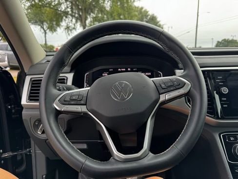 Used 2022 Volkswagen Atlas SEL AWD/4WD image 30