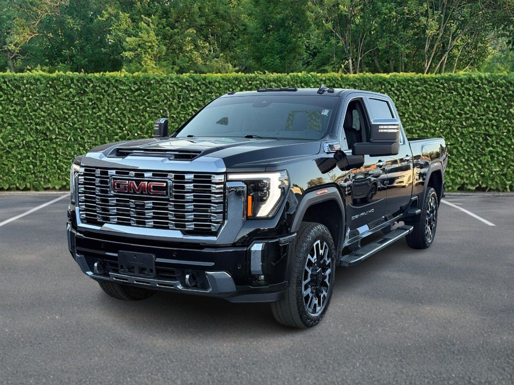 Used 2024 GMC Sierra 2500 Denali w/ Denali Reserve Package AWD/4WD image 8