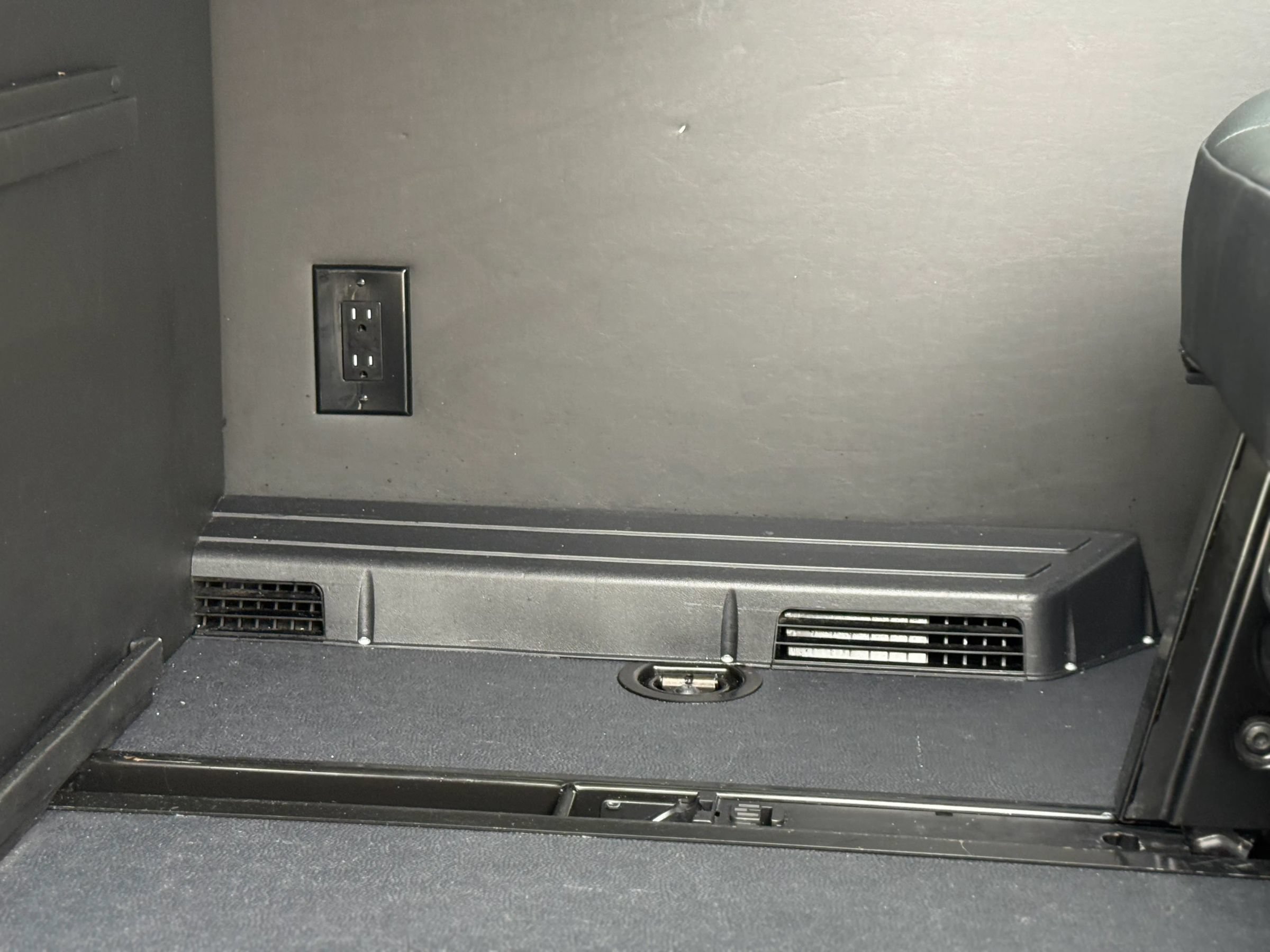 Used 2020 Mercedes-Benz Sprinter 2500 image 17
