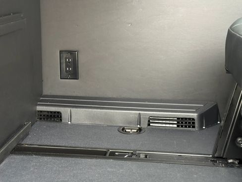 Used 2020 Mercedes-Benz Sprinter 2500 image 17