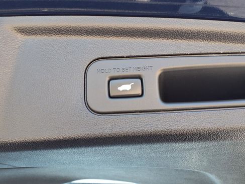 Used 2023 Acura MDX SH-AWD w/ Technology Package image 29