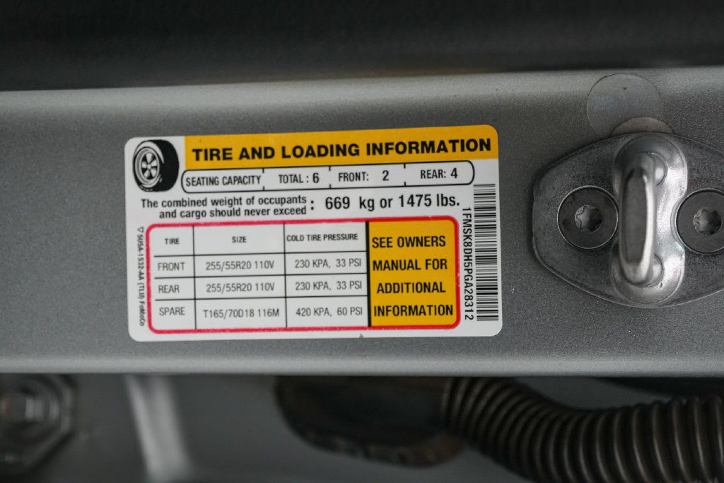 Certified 2023 Ford Explorer XLT w/ Equipment Group 202A AWD/4WD image 24