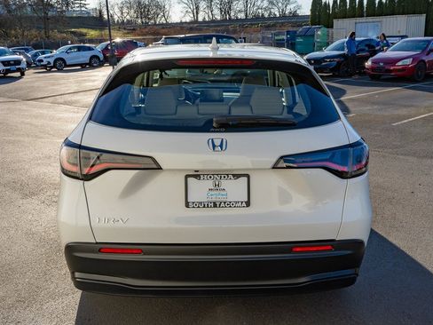 Used 2025 Honda HR-V LX image 12
