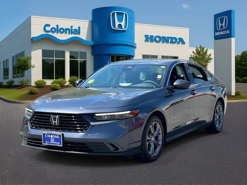Used 2024 Honda Accord EX image 2