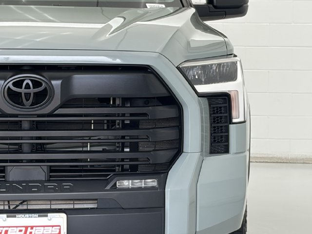 Used 2024 Toyota Tundra SR5 w/ SR5 Premium Package RWD image 9