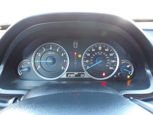 Used 2013 Honda Crosstour EX-L image 18