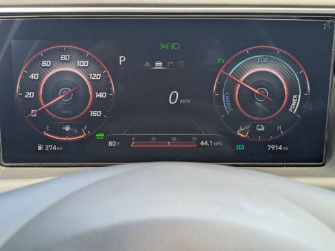 Certified 2024 Hyundai Tucson Limited image 17