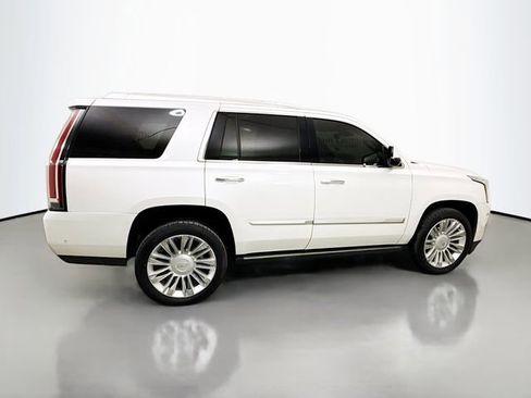 Used 2020 Cadillac Escalade Platinum image 10