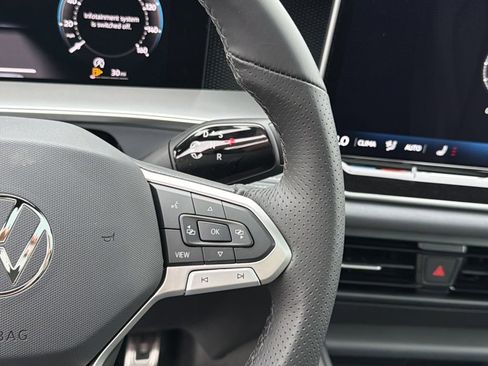 New 2026 Volkswagen Tiguan SE R-Line FWD image 26