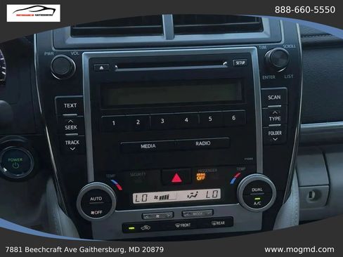 Used 2012 Toyota Camry LE FWD image 34