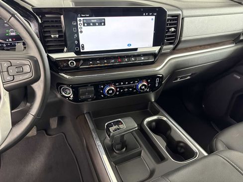 Used 2024 GMC Sierra 1500 SLT w/ SLT Premium Plus Package image 26