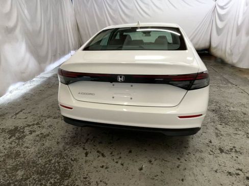 Used 2023 Honda Accord EX image 6