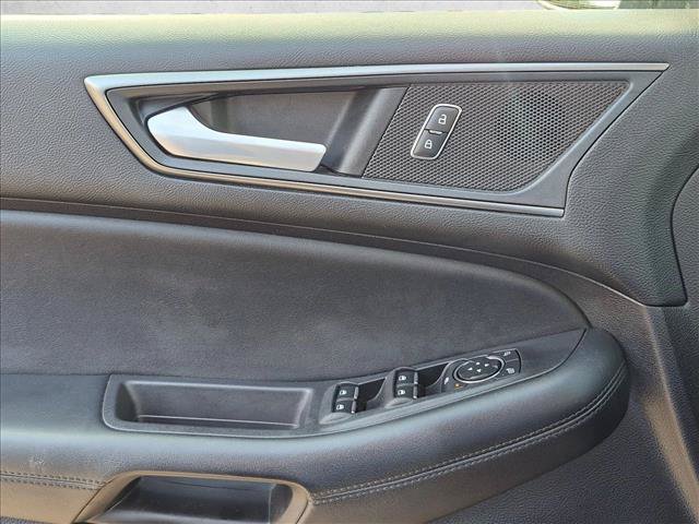 Used 2021 Ford Edge SE FWD image 12