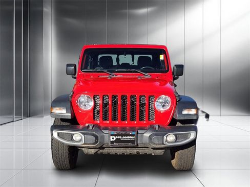 Used 2023 Jeep Gladiator Sport image 21