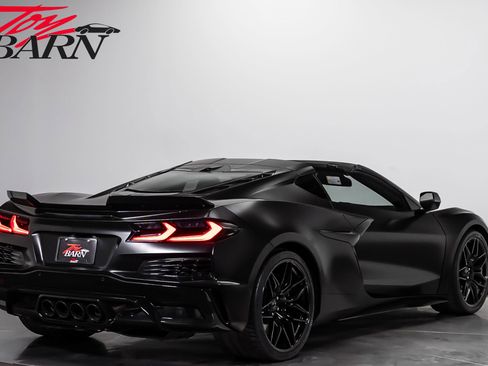 Used 2024 Chevrolet Corvette Z06 RWD image 5