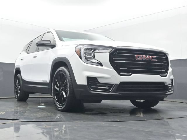 Used 2024 GMC Terrain SLE w/ Driver Convenience Package FWD image 51