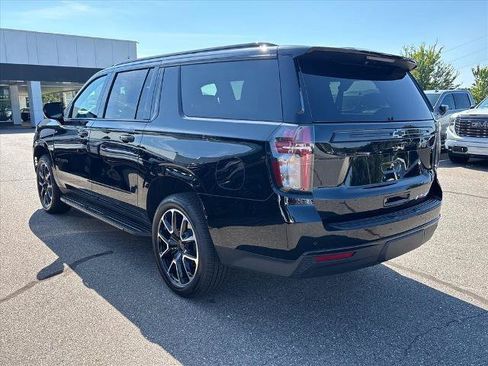 Certified 2023 Chevrolet Suburban RST AWD/4WD image 4