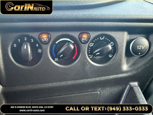 Used 2017 Ford Transit 150 XLT image 26
