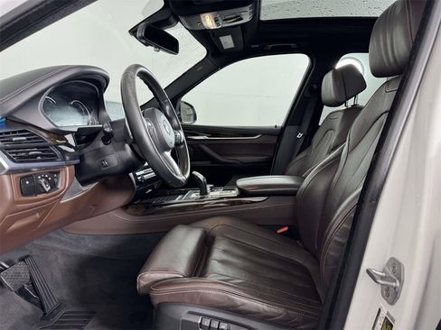 Used 2018 BMW X5 xDrive35i image 4